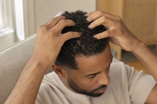 Massage Cuir Chevelu : Le Tuto en 5 Minutes